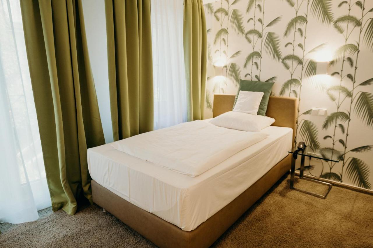 Hotel Crystal Saarbruecken Luaran gambar